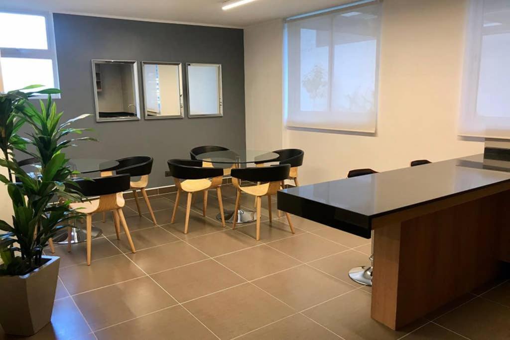 Appartamento Agradable Depto. Mirando A Clinica Condes